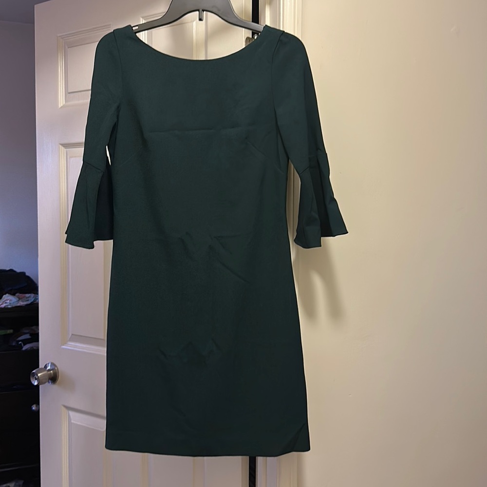 Vince Camuto • Dark Green Bell Sleeves Dress